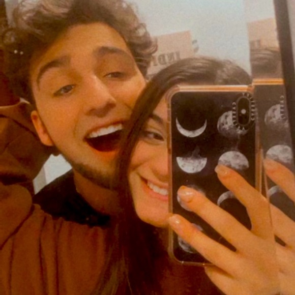 Meet your Posher, Tino - Picture 1 of 1